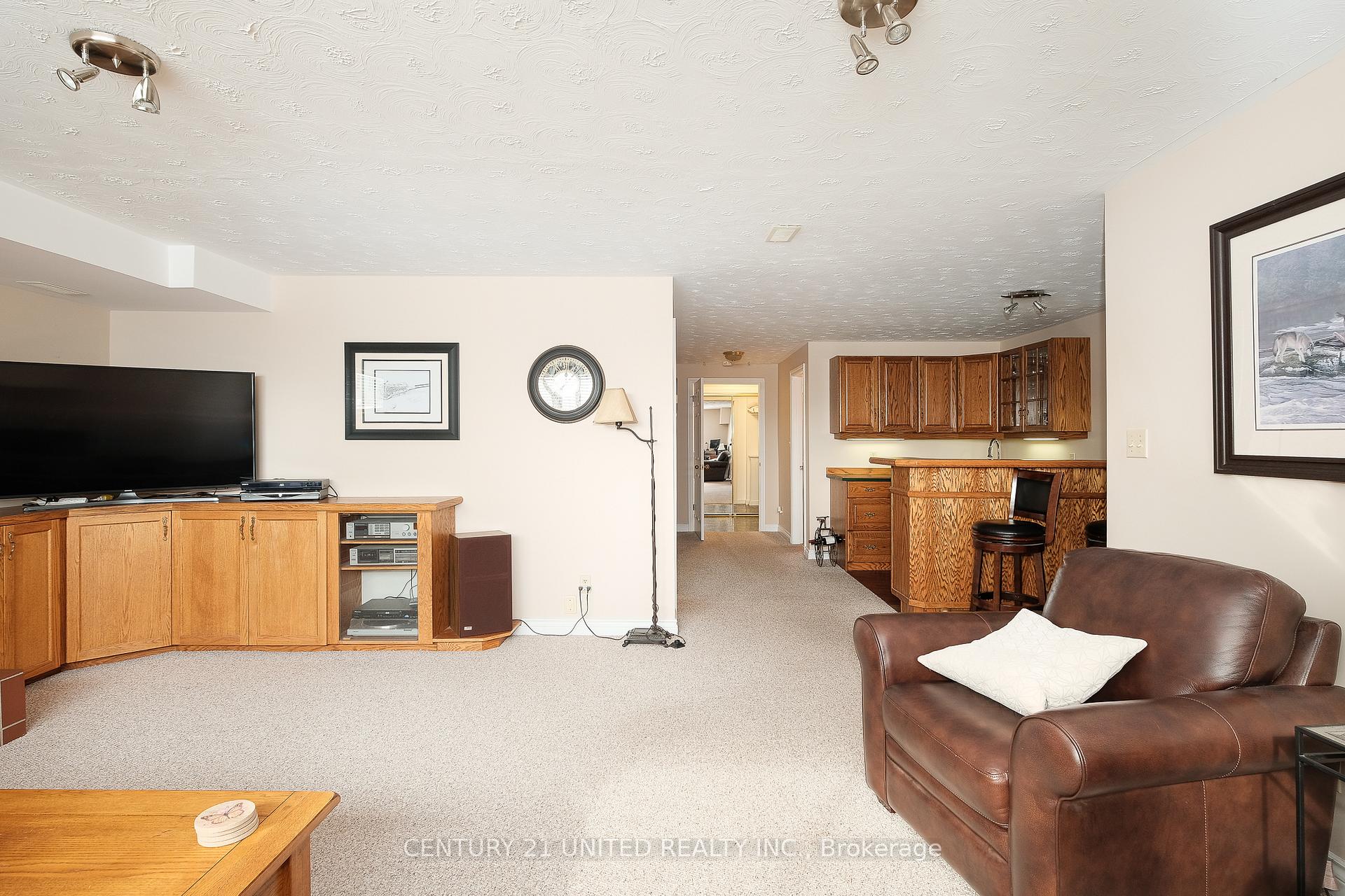 Photo 20 of 1229 Neptune Street, Peterborough, Northcrest Ward 5 — HOMEH