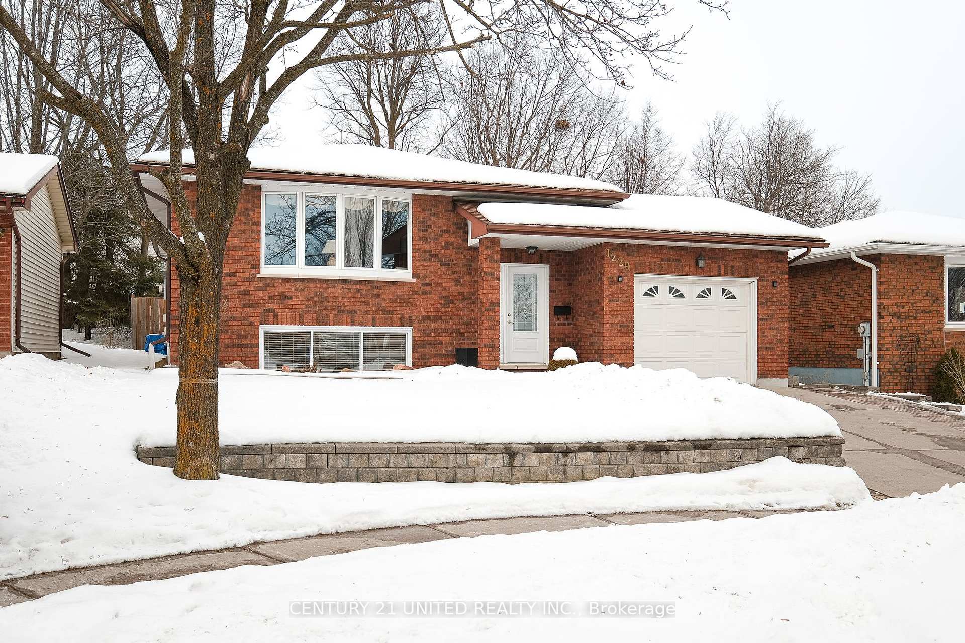 Photo 37 of 1229 Neptune Street, Peterborough, Northcrest Ward 5 — HOMEH