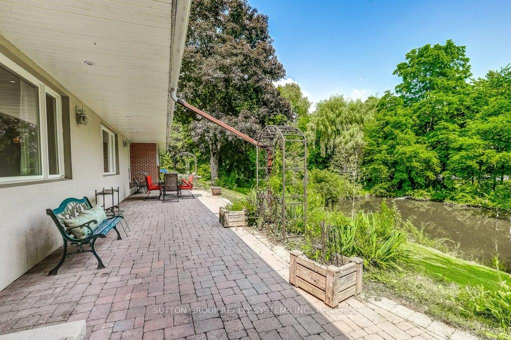 Photo 9 of 26 Harriman Road, Aurora, Aurora Village — HOMEH