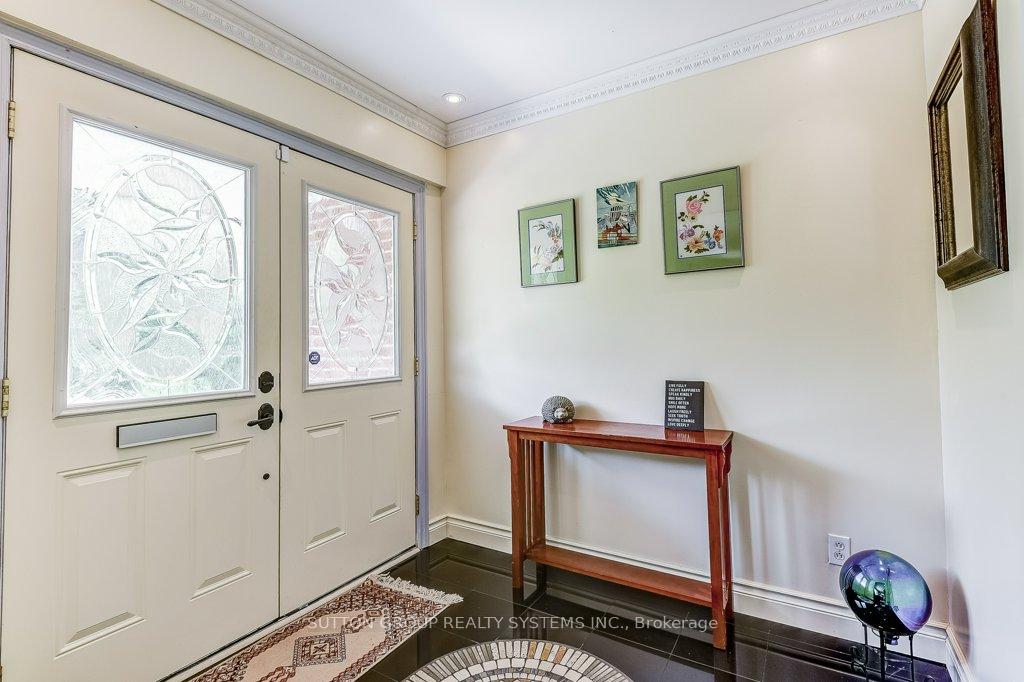 Photo 11 of 26 Harriman Road, Aurora, Aurora Village — HOMEH