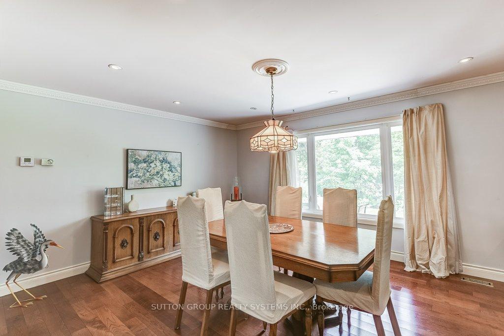 Photo 14 of 26 Harriman Road, Aurora, Aurora Village — HOMEH