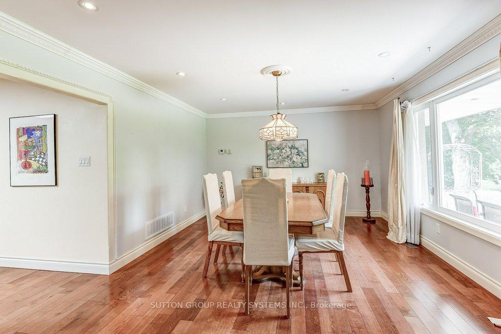 Photo 15 of 26 Harriman Road, Aurora, Aurora Village — HOMEH