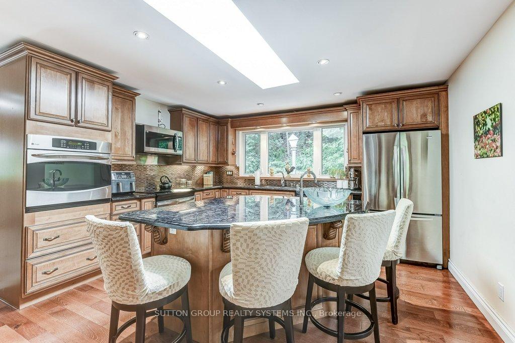 Photo 16 of 26 Harriman Road, Aurora, Aurora Village — HOMEH