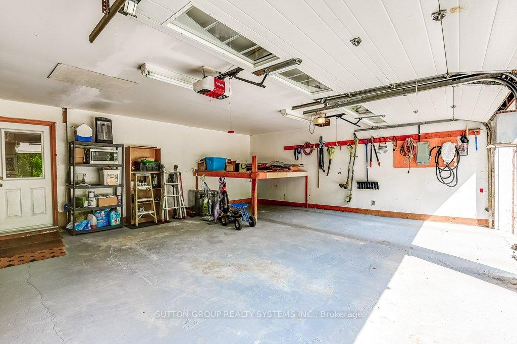 Photo 31 of 26 Harriman Road, Aurora, Aurora Village — HOMEH