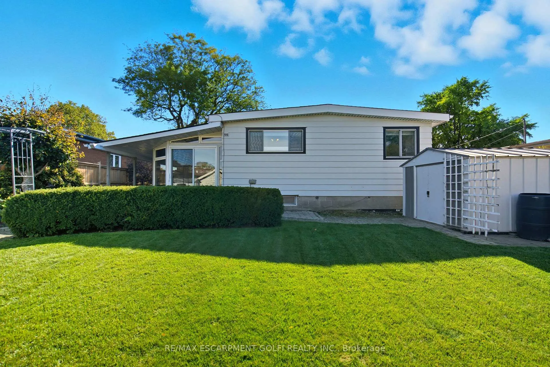 Photo 31 of 106 Fielding Crescent, Hamilton, Lawfield — HOMEH