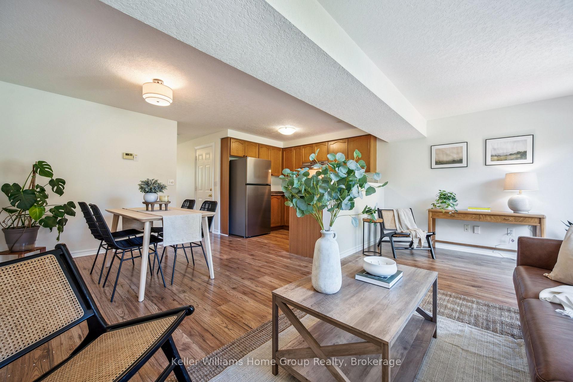 Photo 9 of 219 Terraview Crescent, Guelph, Kortright West — HOMEH