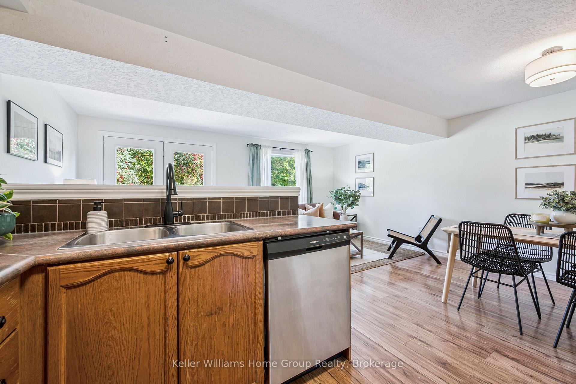 Photo 18 of 219 Terraview Crescent, Guelph, Kortright West — HOMEH