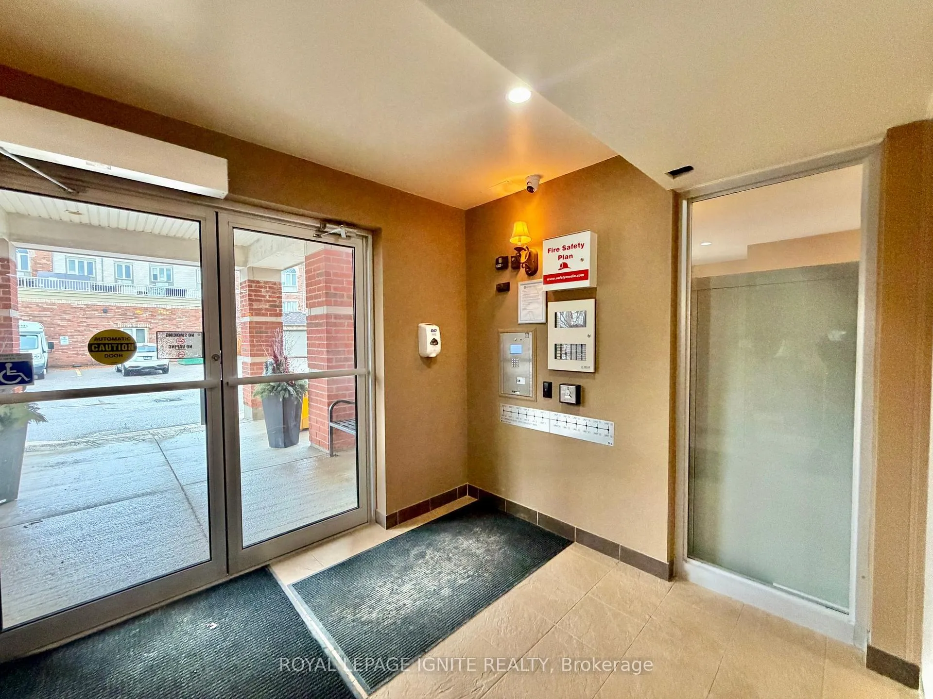 Photo 3 of Unit 117, 61 Clarington Boulevard, Clarington, Bowmanville — HOMEH