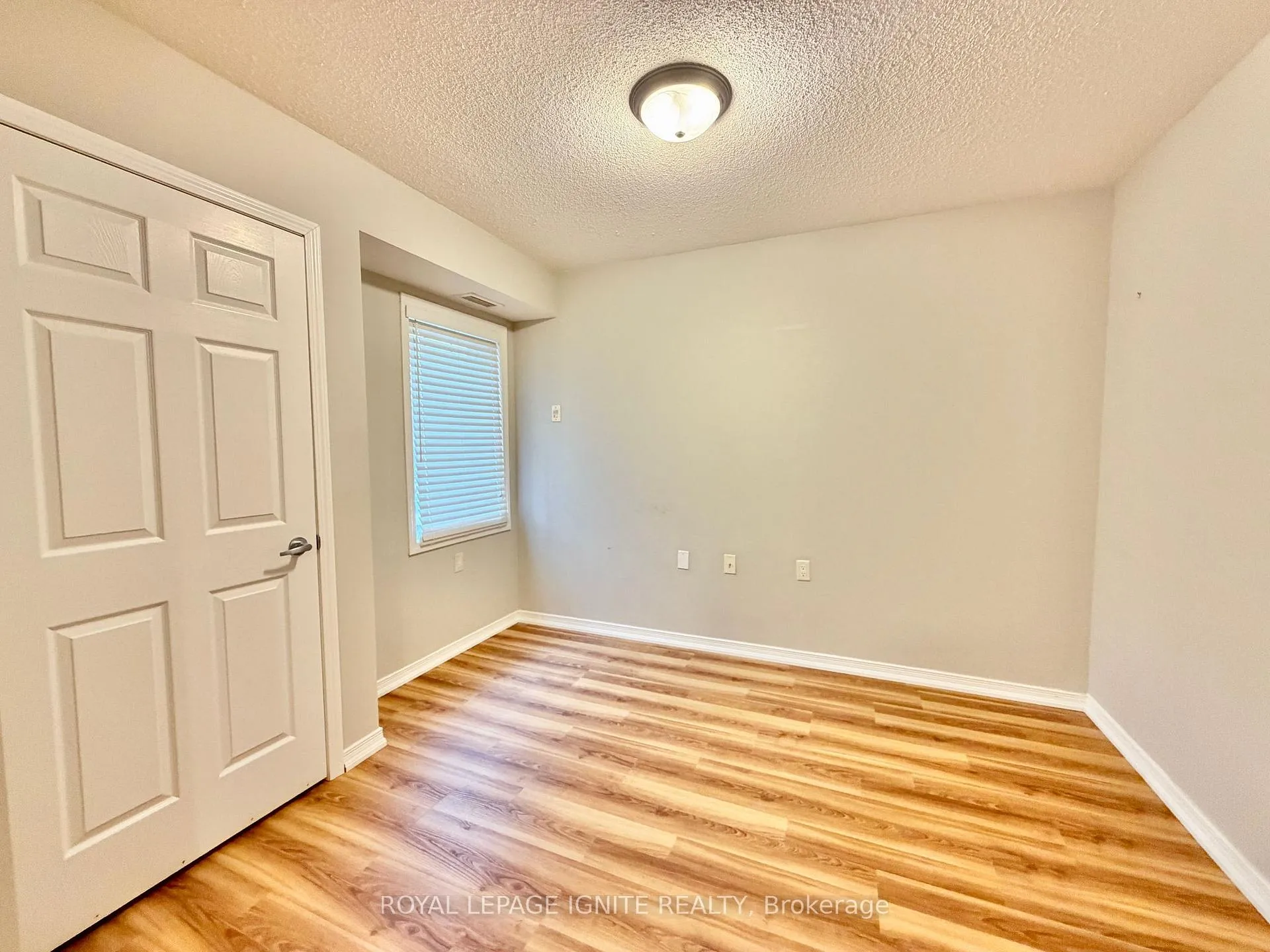 Photo 9 of Unit 117, 61 Clarington Boulevard, Clarington, Bowmanville — HOMEH