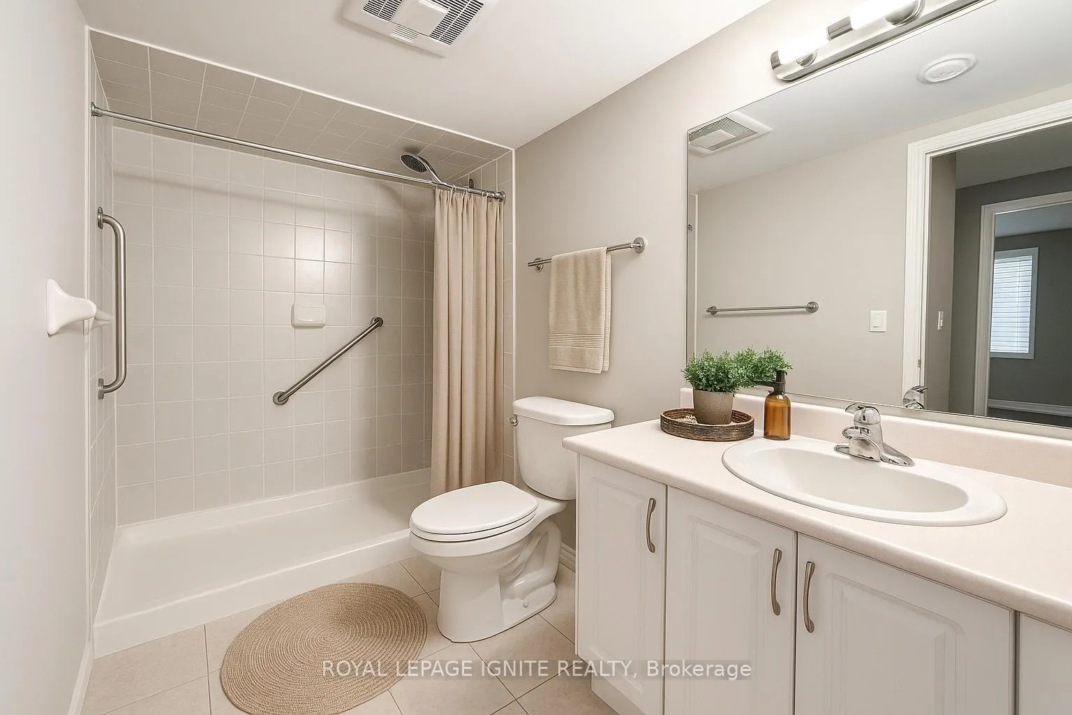 Photo 16 of Unit 117, 61 Clarington Boulevard, Clarington, Bowmanville — HOMEH