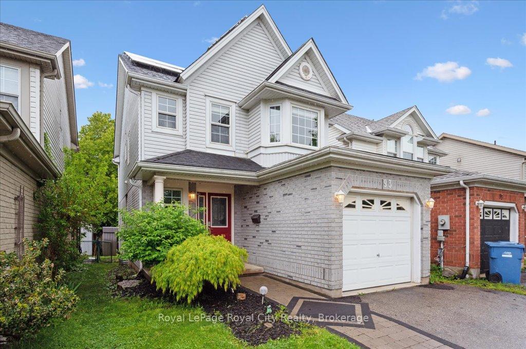 Photo 3 of 93 Doyle Drive, Guelph, Clairfields/Hanlon Business Park — HOMEH