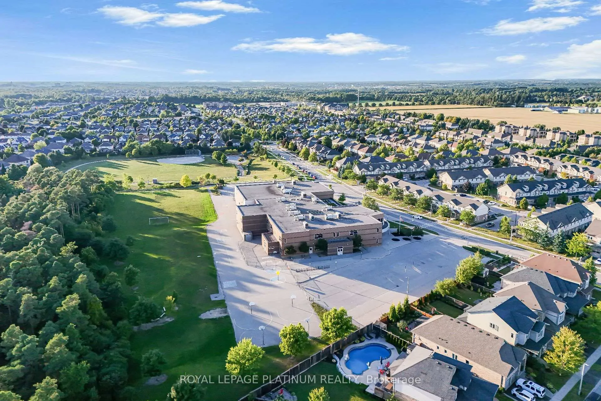 Photo 13 of 34 Samuel Drive, Guelph, Pineridge/Westminster Woods — HOMEH
