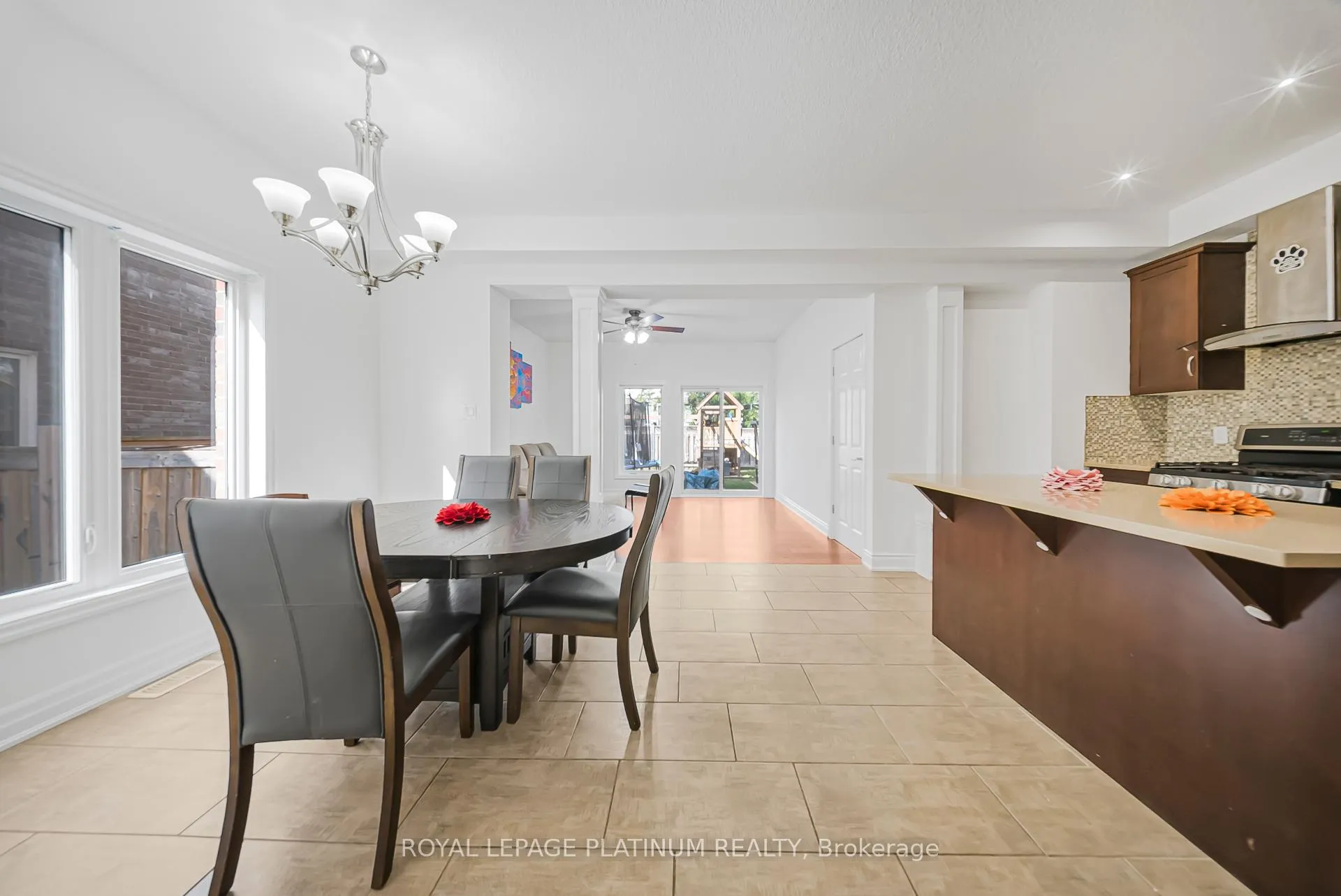 Photo 18 of 34 Samuel Drive, Guelph, Pineridge/Westminster Woods — HOMEH