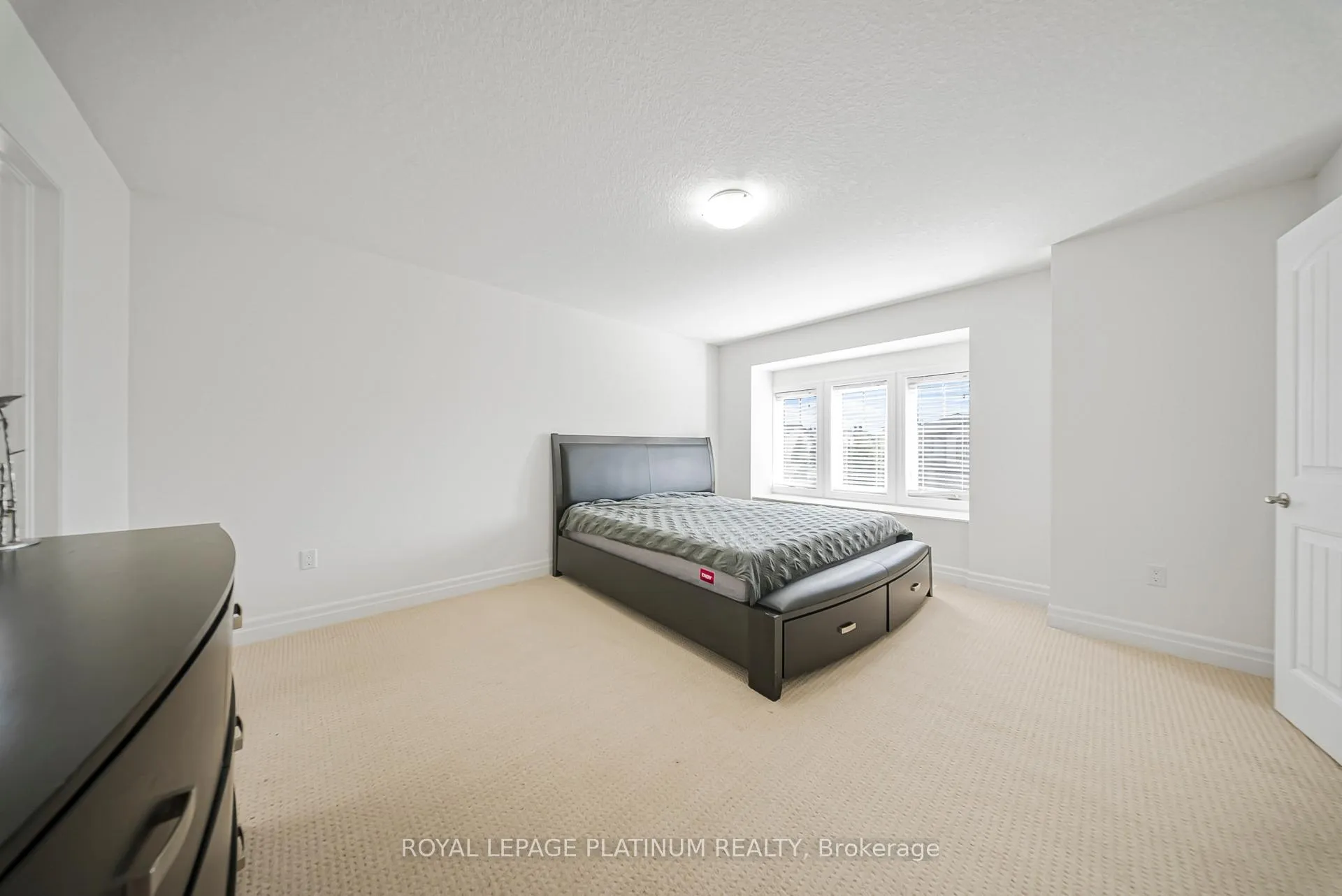 Photo 28 of 34 Samuel Drive, Guelph, Pineridge/Westminster Woods — HOMEH