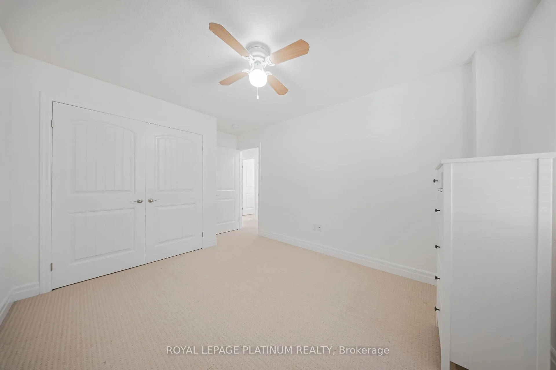 Photo 33 of 34 Samuel Drive, Guelph, Pineridge/Westminster Woods — HOMEH