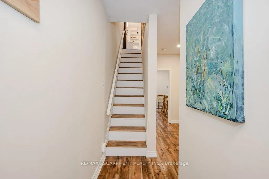Photo 6 of 63 Beechwood Avenue, Hamilton, Stipley — HOMEH
