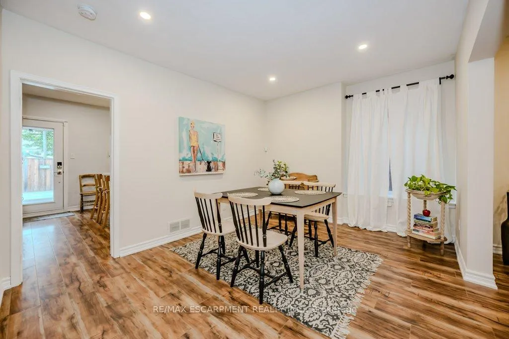 Photo 7 of 63 Beechwood Avenue, Hamilton, Stipley — HOMEH