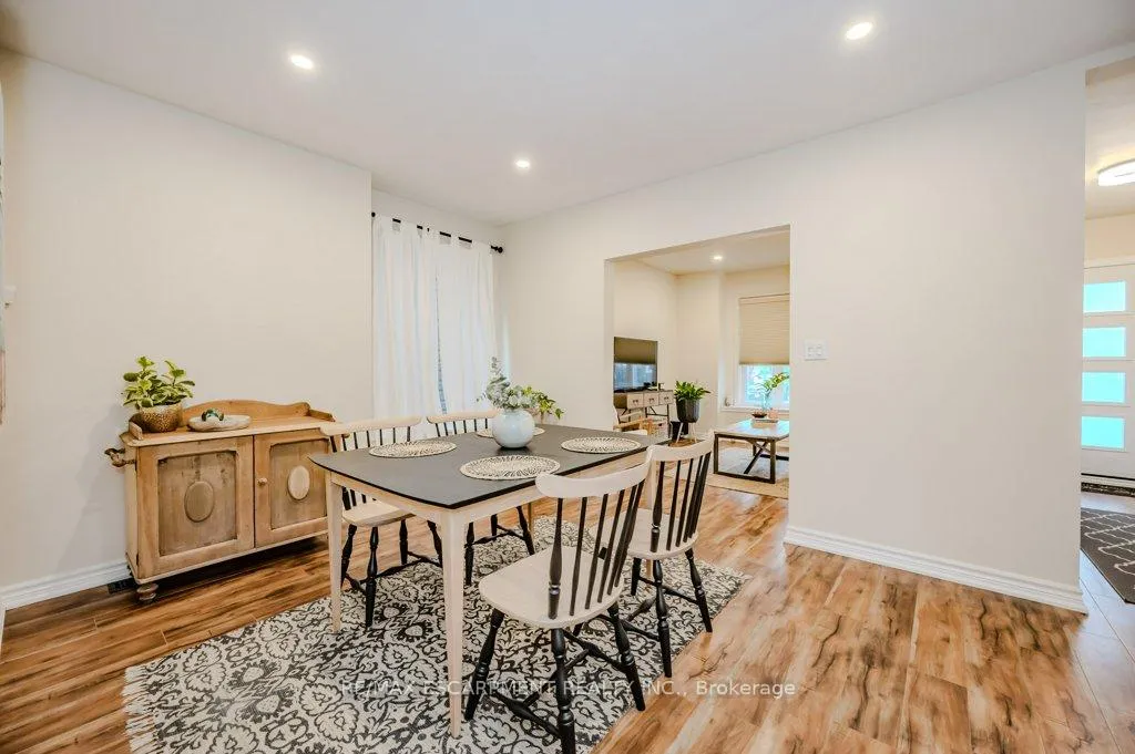 Photo 8 of 63 Beechwood Avenue, Hamilton, Stipley — HOMEH
