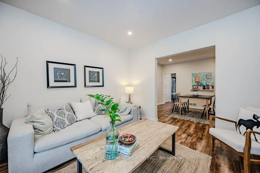 Photo 13 of 63 Beechwood Avenue, Hamilton, Stipley — HOMEH