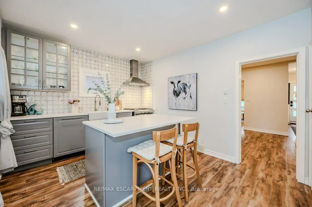 Photo 15 of 63 Beechwood Avenue, Hamilton, Stipley — HOMEH