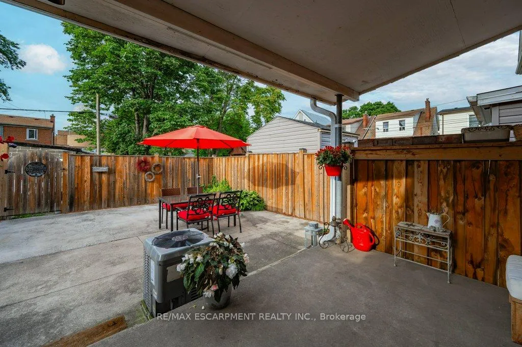 Photo 35 of 63 Beechwood Avenue, Hamilton, Stipley — HOMEH