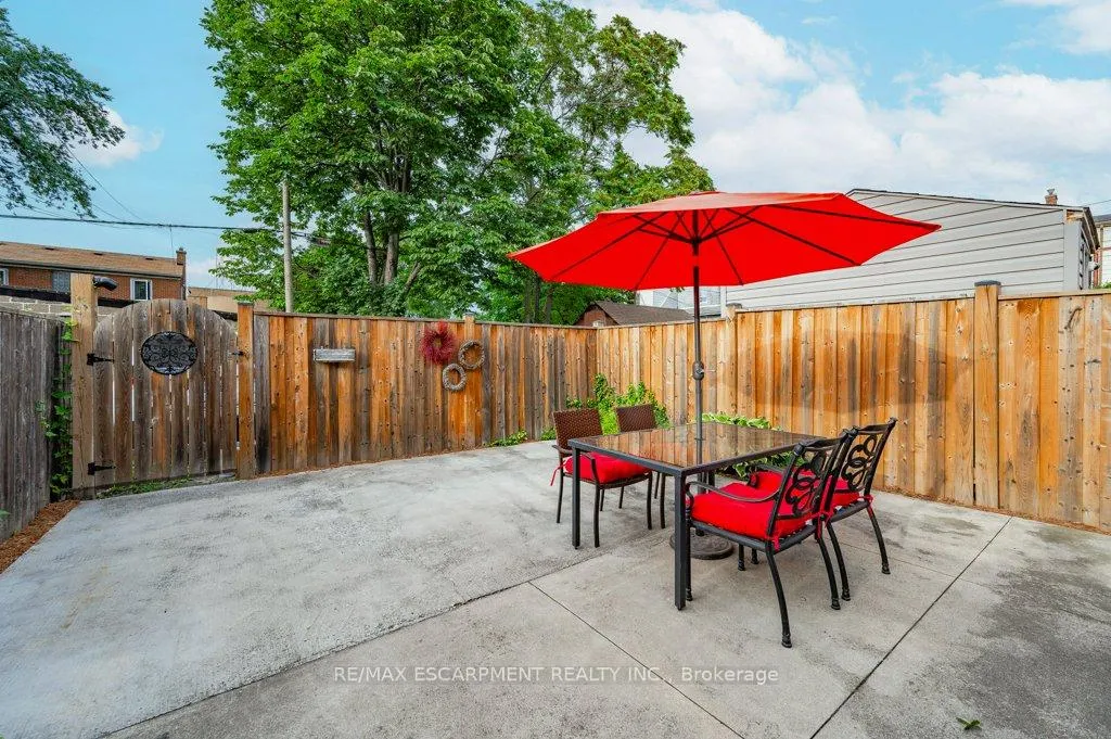 Photo 38 of 63 Beechwood Avenue, Hamilton, Stipley — HOMEH