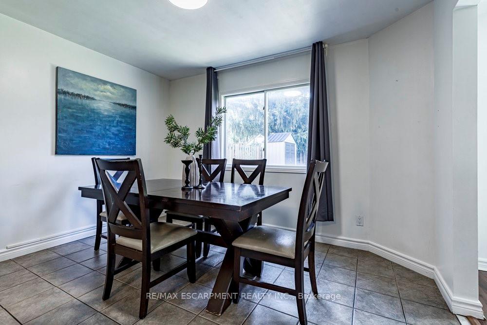 Photo 17 of 300 Crerar Drive, Hamilton, Crerar — HOMEH