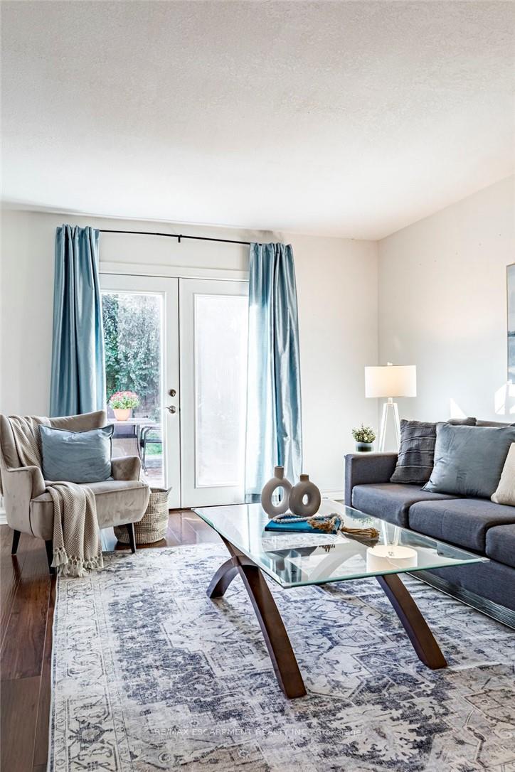 Photo 20 of 300 Crerar Drive, Hamilton, Crerar — HOMEH