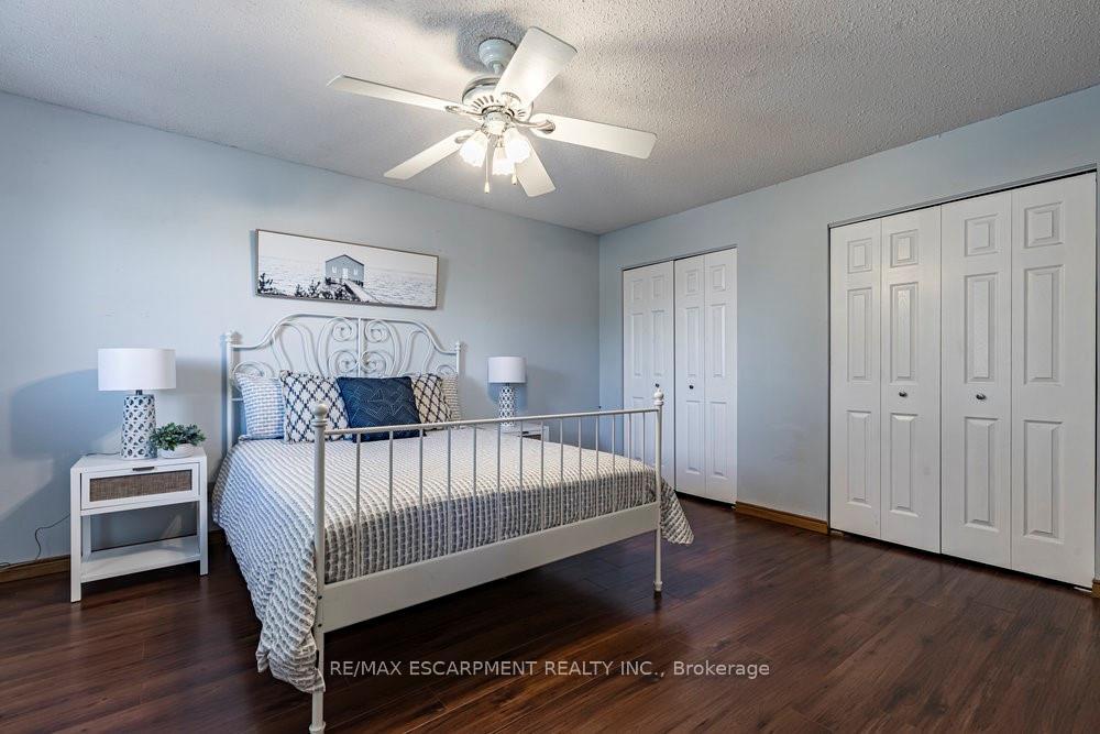 Photo 21 of 300 Crerar Drive, Hamilton, Crerar — HOMEH