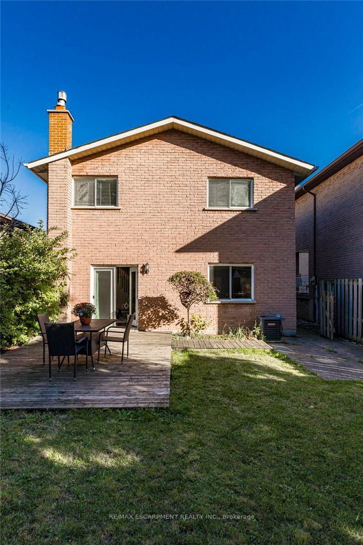 Photo 37 of 300 Crerar Drive, Hamilton, Crerar — HOMEH