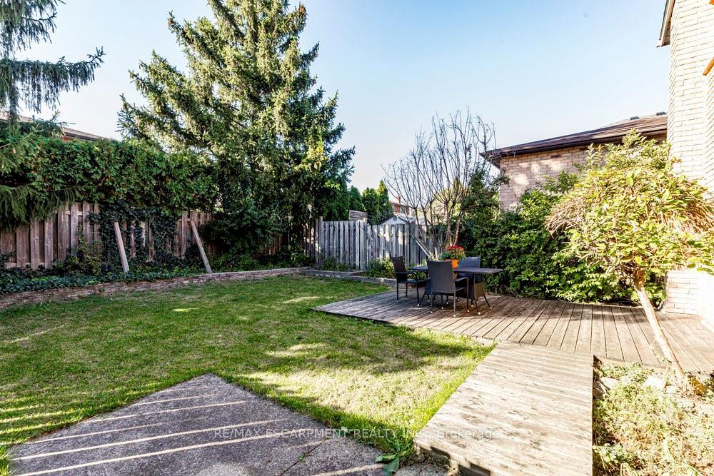 Photo 39 of 300 Crerar Drive, Hamilton, Crerar — HOMEH