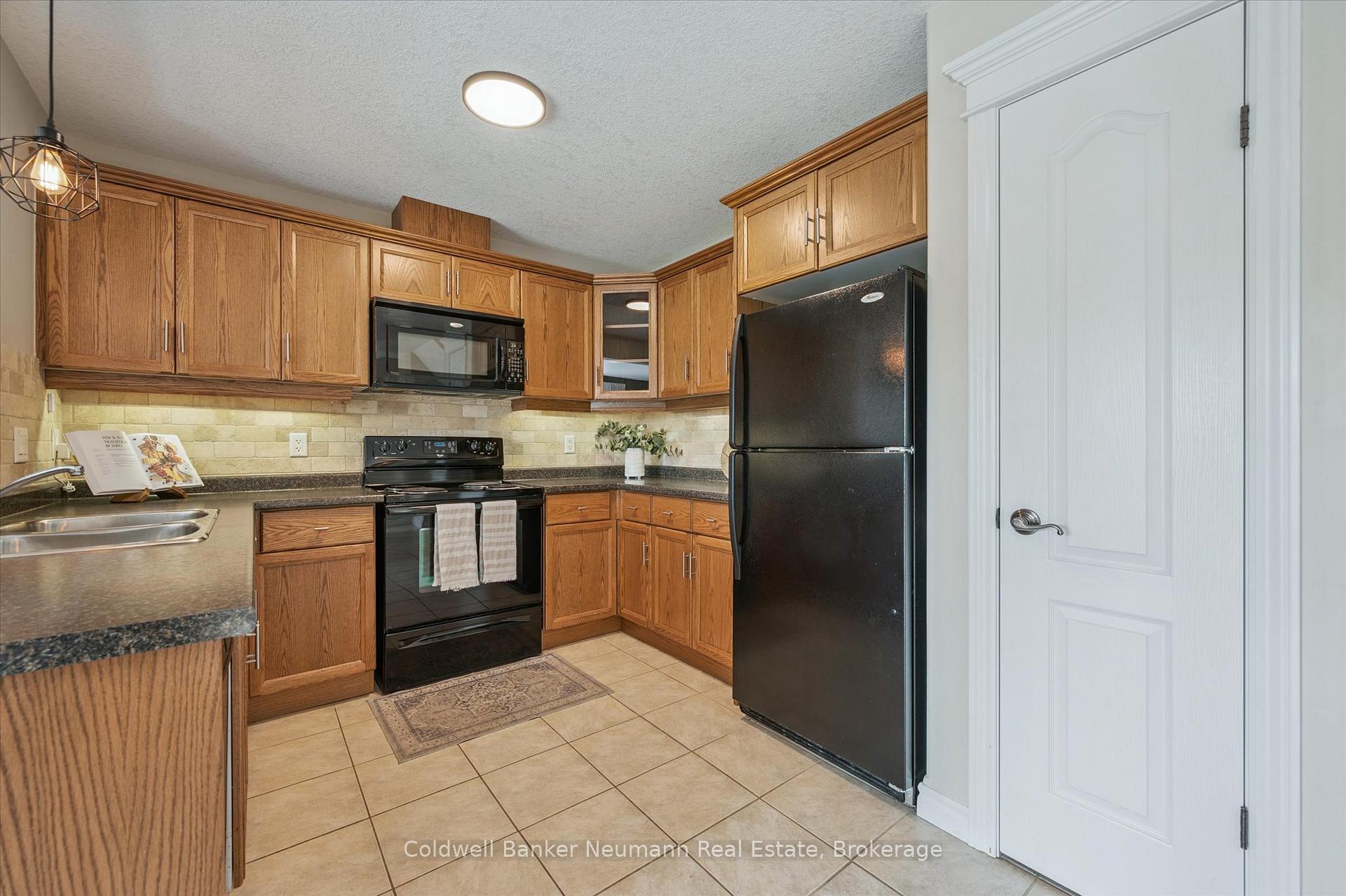 Photo 8 of 320 Severn Drive, Guelph, Grange Road — HOMEH