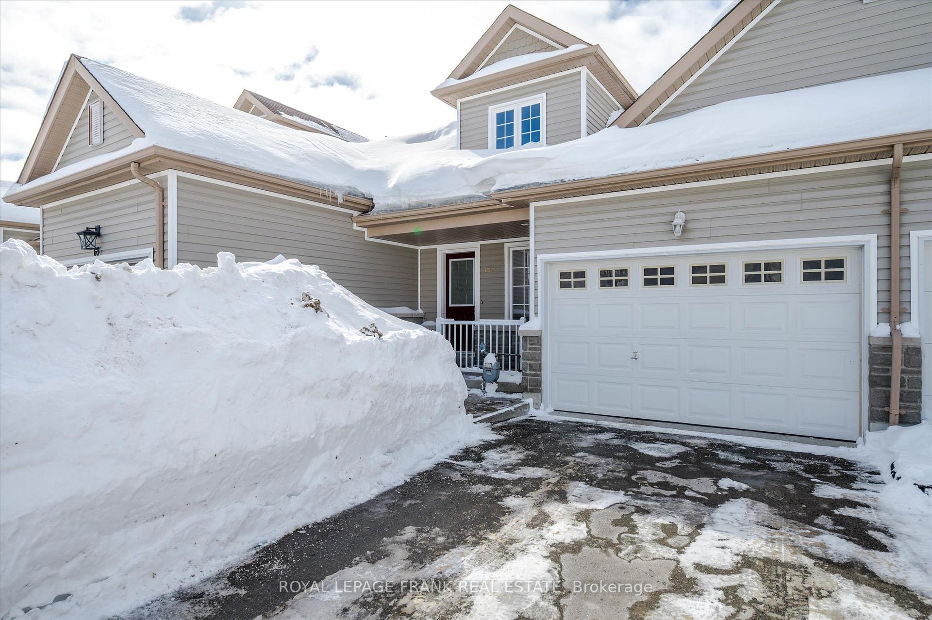 Photo 4 of 633 Tully Crescent, Peterborough, Monaghan Ward 2 — HOMEH