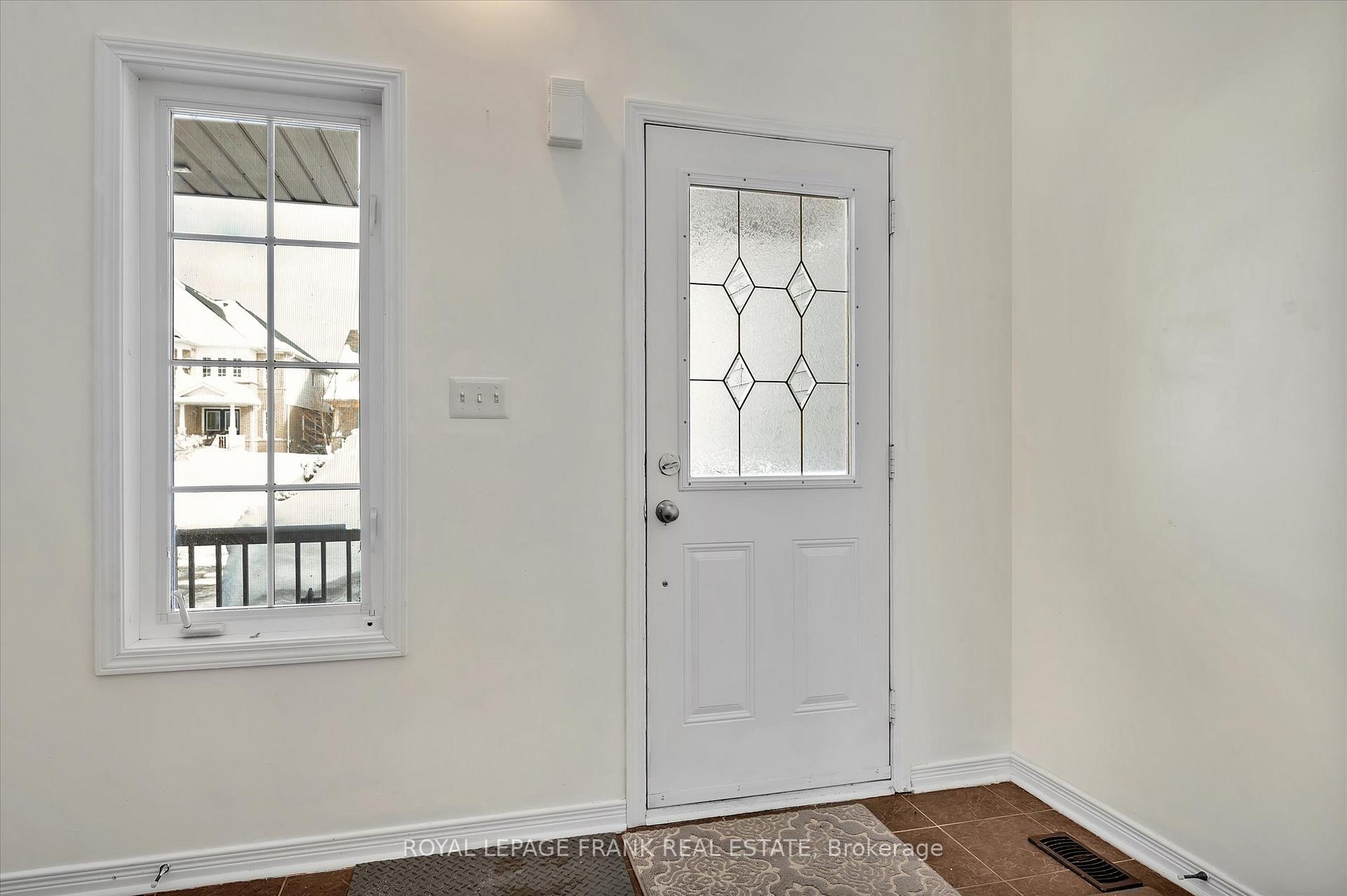 Photo 7 of 633 Tully Crescent, Peterborough, Monaghan Ward 2 — HOMEH