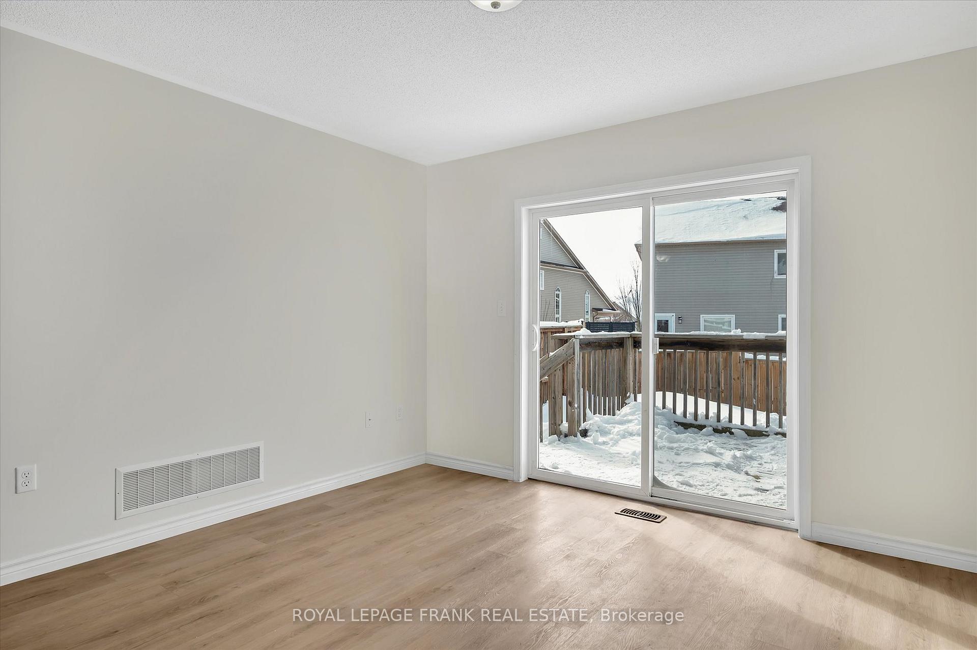 Photo 18 of 633 Tully Crescent, Peterborough, Monaghan Ward 2 — HOMEH