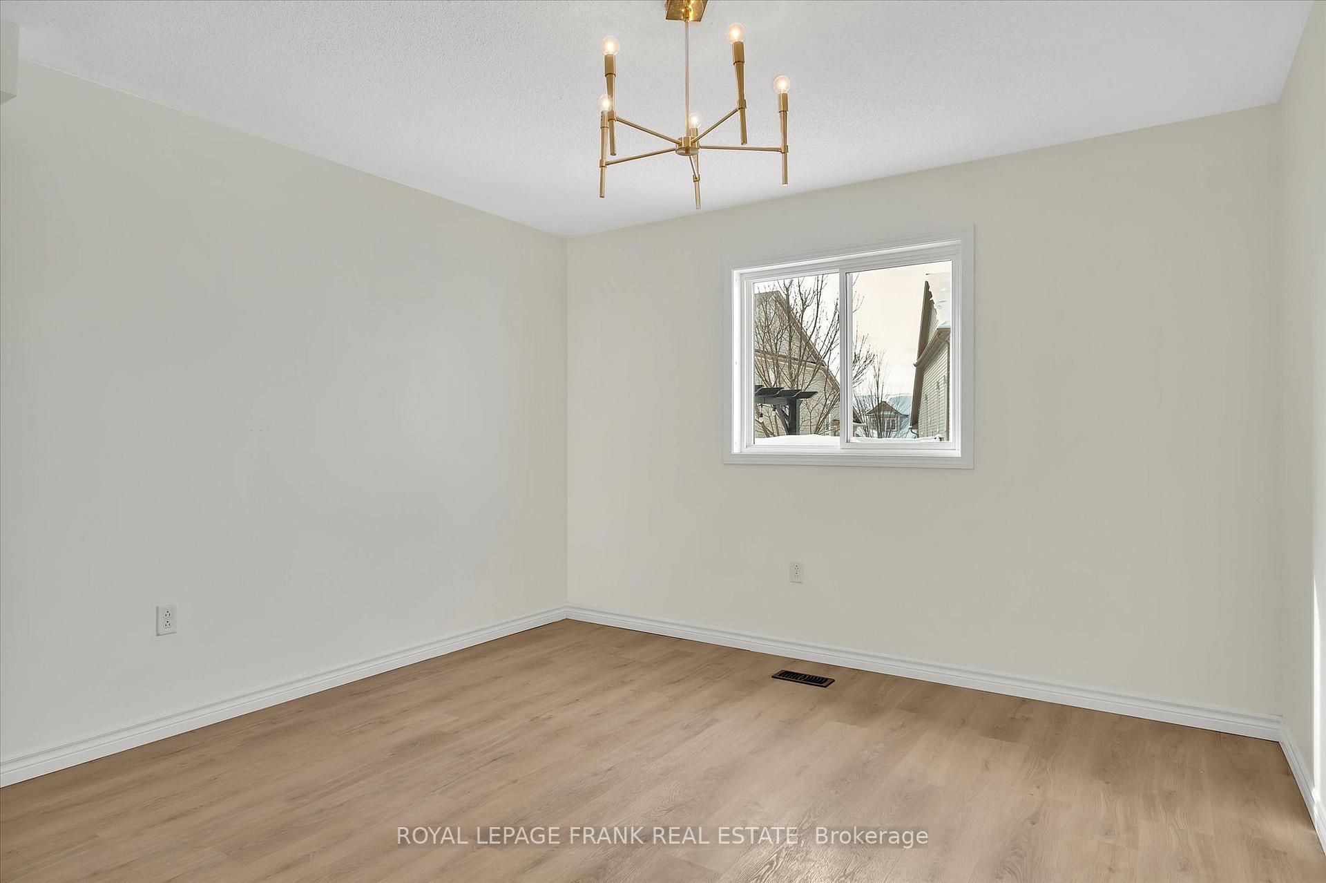 Photo 21 of 633 Tully Crescent, Peterborough, Monaghan Ward 2 — HOMEH