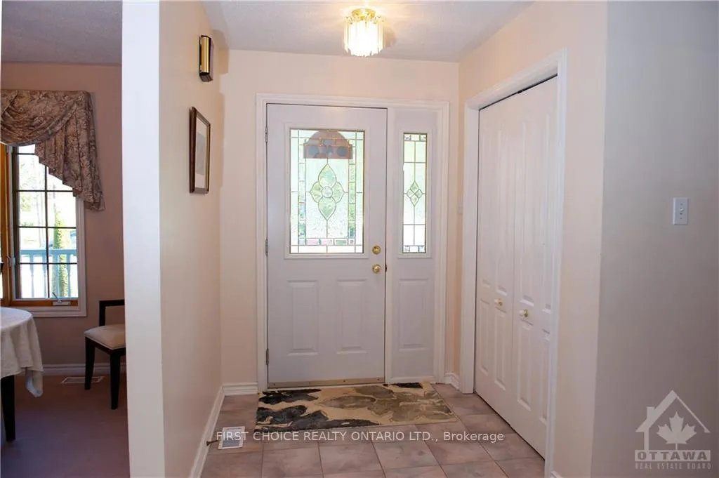 Photo 2 of 6819 Sunset Boulevard, Ottawa, Greely — HOMEH
