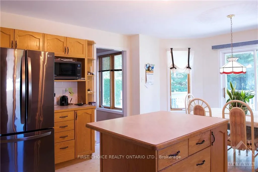 Photo 4 of 6819 Sunset Boulevard, Ottawa, Greely — HOMEH