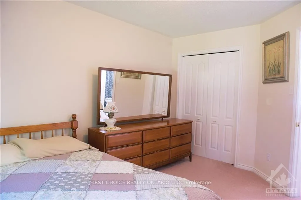 Photo 9 of 6819 Sunset Boulevard, Ottawa, Greely — HOMEH