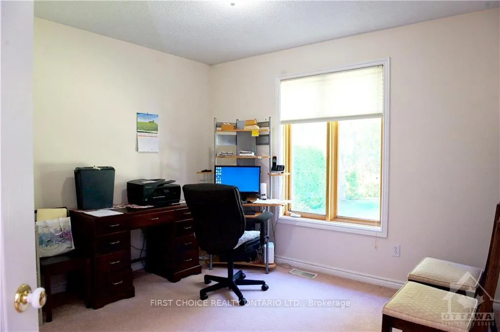 Photo 11 of 6819 Sunset Boulevard, Ottawa, Greely — HOMEH