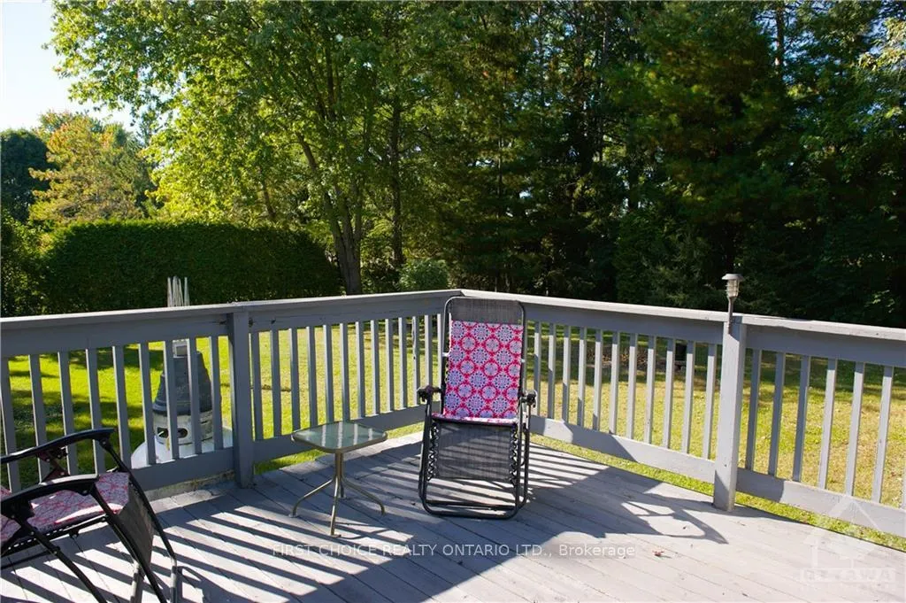 Photo 18 of 6819 Sunset Boulevard, Ottawa, Greely — HOMEH