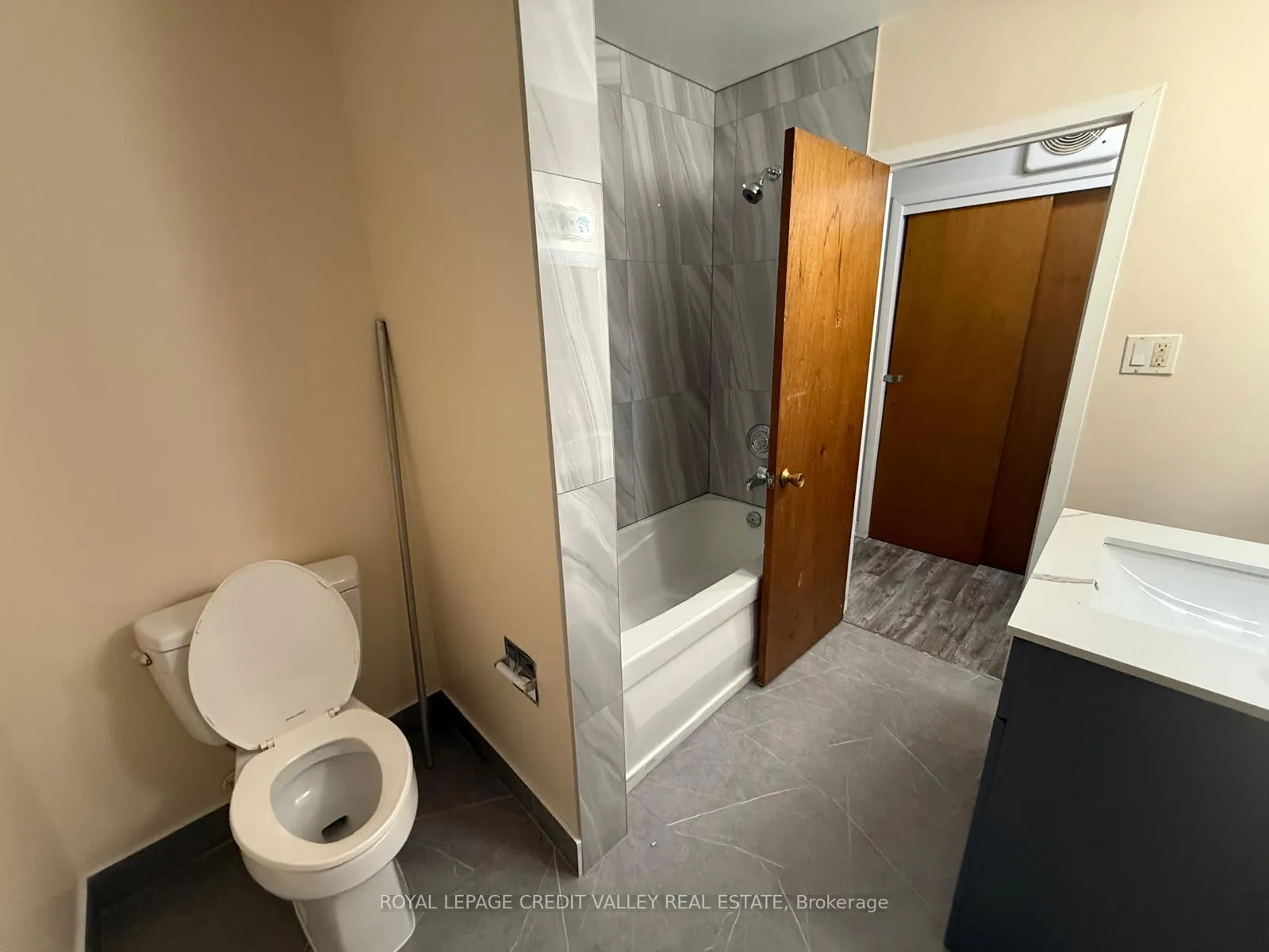 Photo 14 of 9627 Mississauga Road, Brampton, Credit Valley — HOMEH
