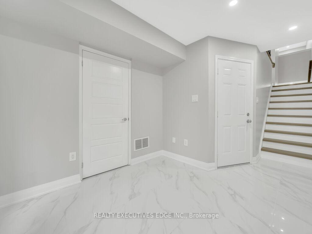 Photo 8 of Unit 70, 6020 Derry Road, Milton, Scott — HOMEH