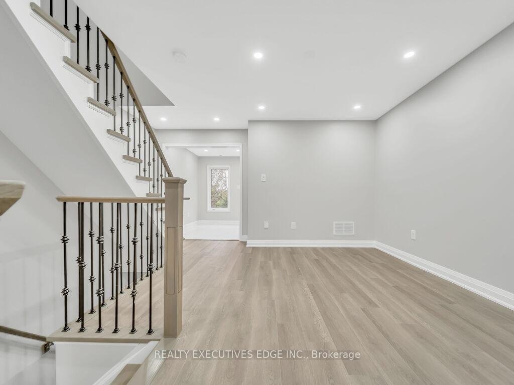 Photo 11 of Unit 70, 6020 Derry Road, Milton, Scott — HOMEH