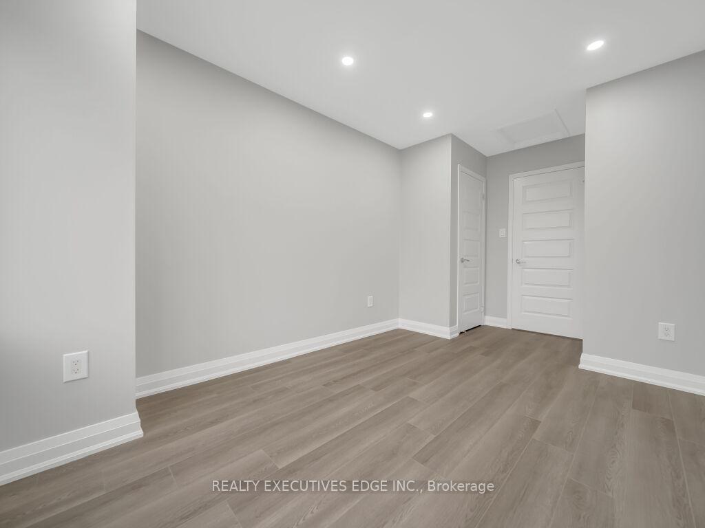 Photo 23 of Unit 70, 6020 Derry Road, Milton, Scott — HOMEH