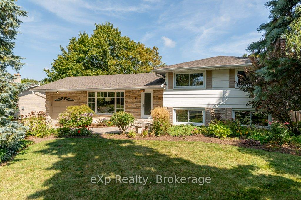 Photo 2 of 18 Colborn Street, Guelph, Kortright East — HOMEH