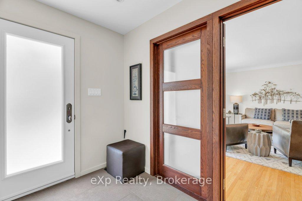 Photo 3 of 18 Colborn Street, Guelph, Kortright East — HOMEH