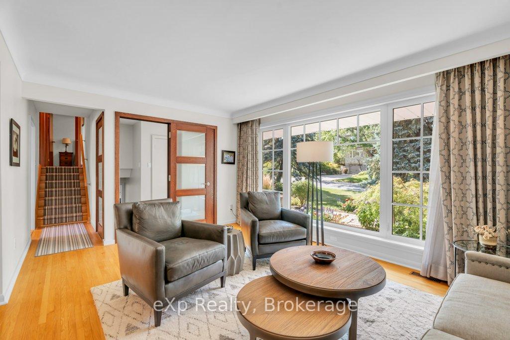 Photo 4 of 18 Colborn Street, Guelph, Kortright East — HOMEH