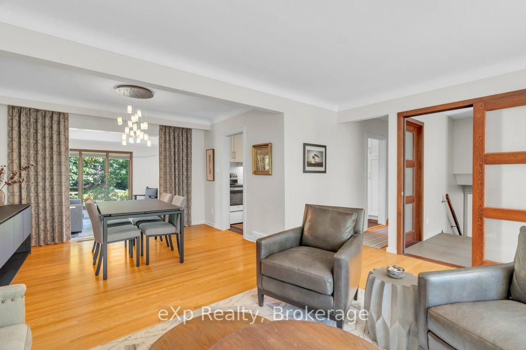 Photo 5 of 18 Colborn Street, Guelph, Kortright East — HOMEH