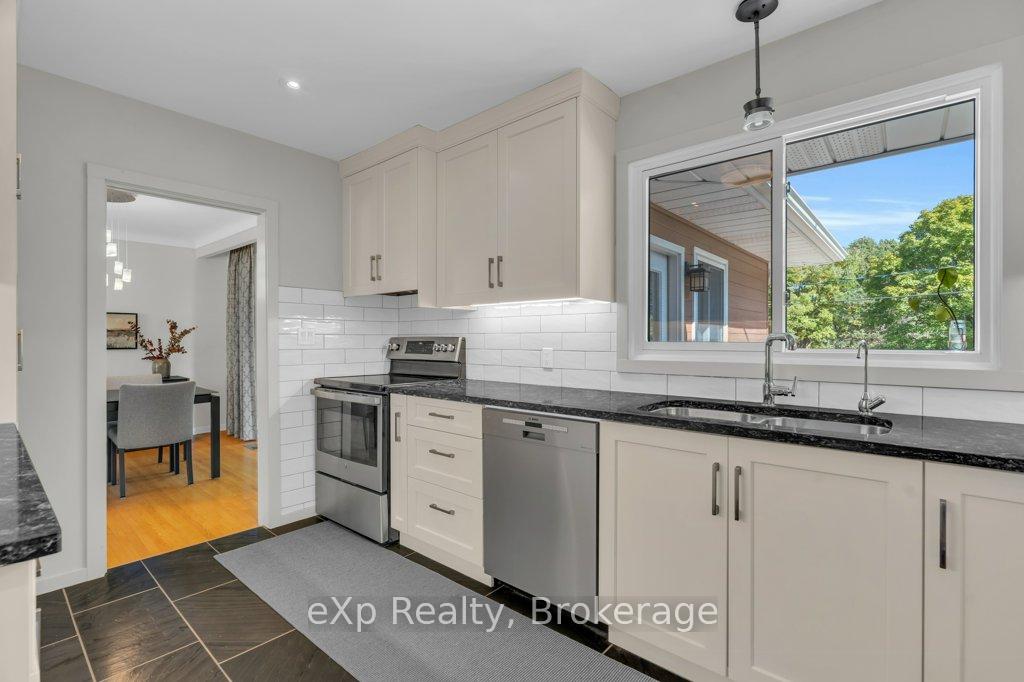 Photo 11 of 18 Colborn Street, Guelph, Kortright East — HOMEH